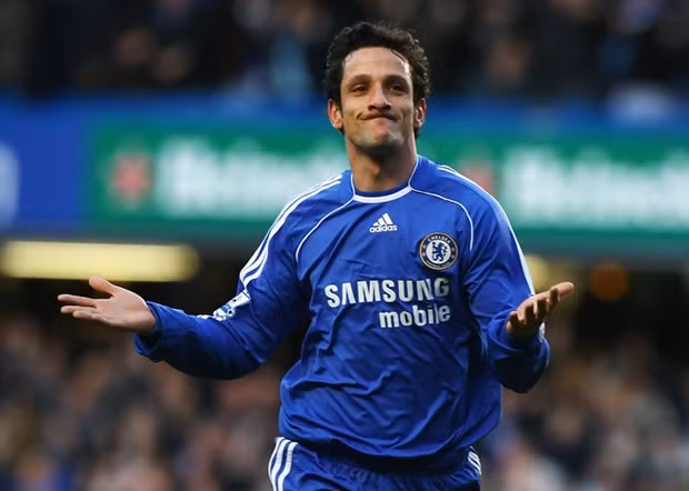 Ngôi sao người Brazil Juliano Belletti mờ nhạt trong màu áo The Blues. Ảnh: Internet