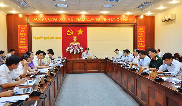 Bí thư Tỉnh ủy Nguyễn Văn Đọc chủ trì hội nghị.