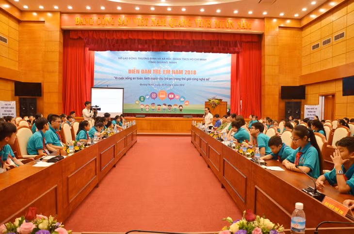 Quang cảnh diễn đàn trẻ em năm 2018