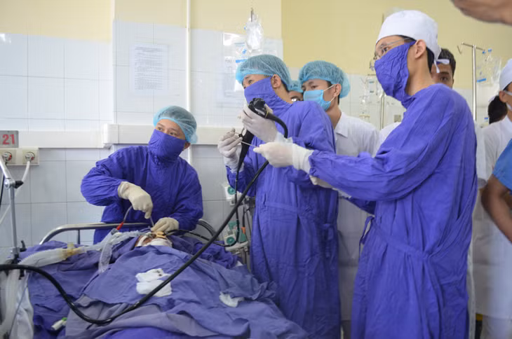Ở khối y tế, năm 2018 sẽ nâng mức tự chủ kinh phí từ 45% lên 100% đối với 4 đơn vị, trong đó có Bệnh viện Đa khoa tỉnh. Ảnh: Thanh Hằng
