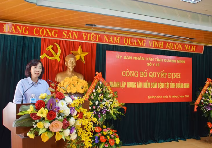 đồng chí Vũ Thị Thu Thủy, Phó Chủ tịch UBND tỉnh phát biểu tại lễ công bố