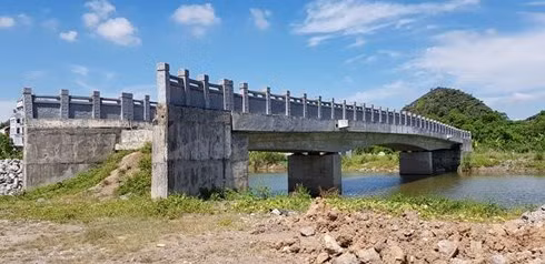 Dự án nạo vét sông Sào Khê sau 17 năm triển khai, đội vốn lên 36 lần vẫn bị chậm tiến độ. Ảnh: Lao Động.