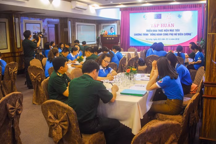 Quang cảnh buổi tập huấn.