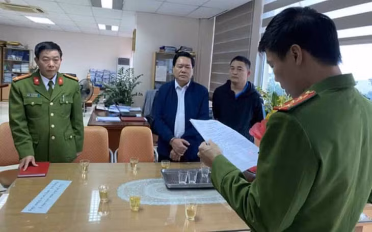  Cơ quan điều tra tống đạt lệnh bắt ông Nguyễn Ngọc Đính