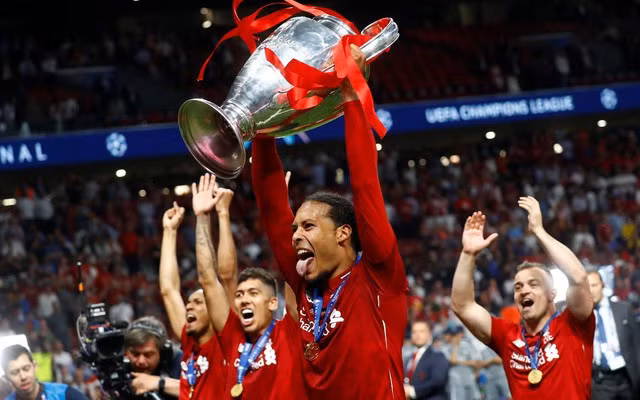 Liverpool tràn đầy cơ hội nâng Cúp vô địch Premier League lịch sử sau 30 năm dài chờ đợi. (Ảnh: Getty).