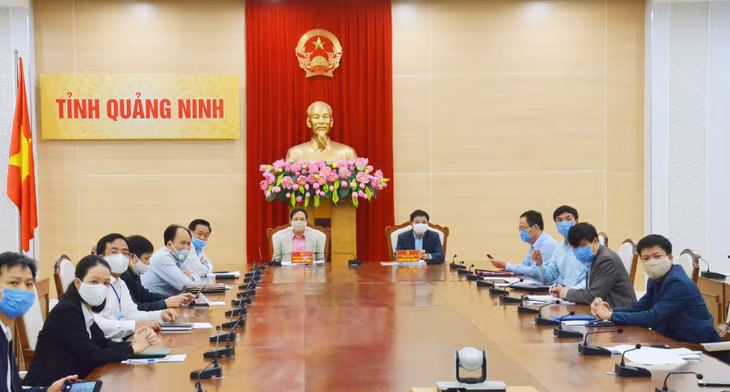 Quang cảnh hội nghị tại điểm cầu Quảng Ninh.