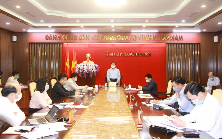 Đồng chí Nguyễn Xuân Ký, Bí thư Tỉnh ủy, Chủ tịch HĐND tỉnh, phát biểu kết luận.