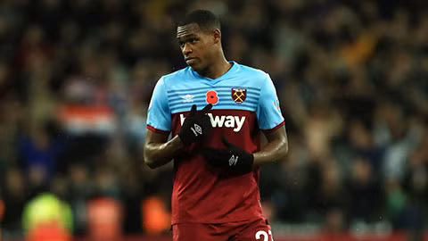 M.U và Arsenal đại chiến vì Diop.