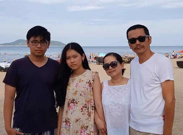 Gia đình NSND Trung Anh.