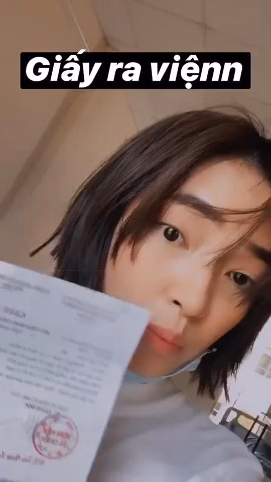Châu Bùi khoe "giấy ra viện".