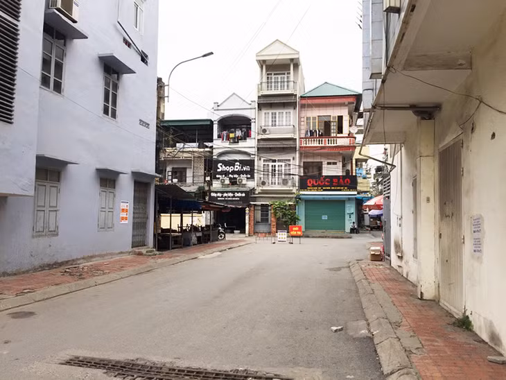 Tuyến phố Bạch Long (phường Bạch Đằng, TP Hạ Long) đã thông thoáng trở lại.