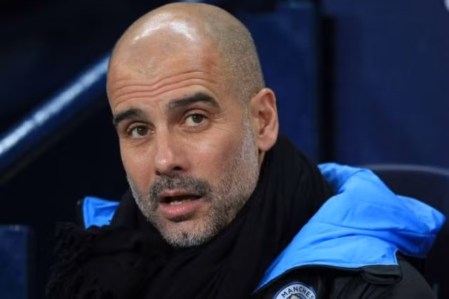  Guardiola ra tay từ thiện.