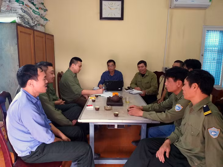 Phòng Thanh tra - Bảo vệ (Công ty Than Hạ Long) tổ chức quán triệt công tác bảo vệ ranh giới mỏ trong dịp diễn ra đại hội đảng bộ các cấp và Đại hội XIII của Đảng, ngày 12/2.