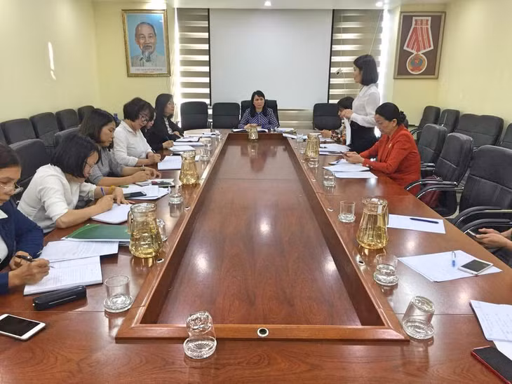 Hội LHPN tỉnh tổ chức Hội nghị Thảo luận xây dựng phương án tổ chức bộ máy cán bộ Hội LHPN thành phố Hạ Long (mới) sau khi sát nhập