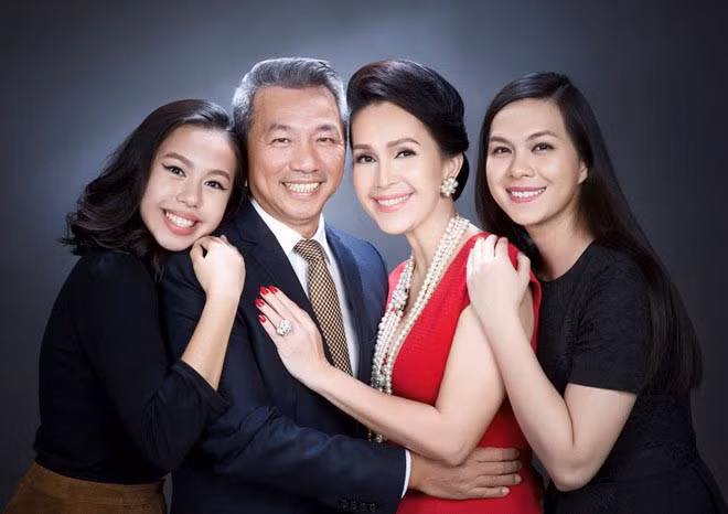 Gia đình "Nữ hoàng ảnh lịch" Diễm My.