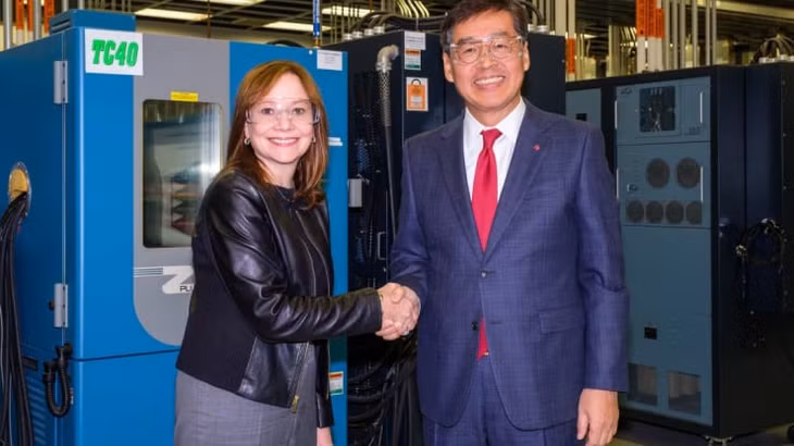 Giám đốc điều hành GM - bà Mary Barra đã tuyên bố, đang nghiên cứu các biện pháp có thể hỗ trợ sản xuất các thiết bị y tế như máy thở.