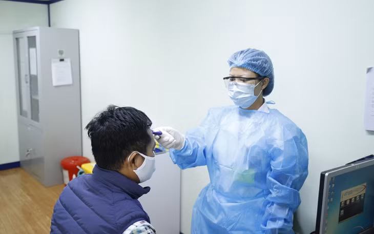Bệnh nhân thăm khám tại Bệnh viện K.