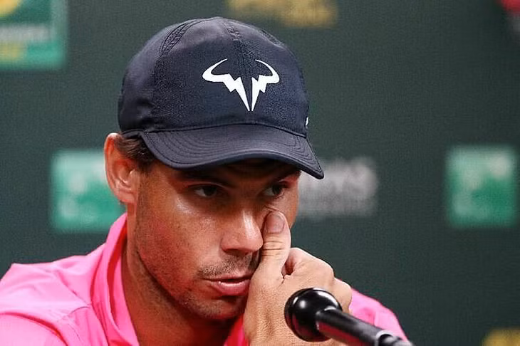 Nadal cùng các tay vợt khác không thi đấu trong ít nhất sáu tuần tới. Ảnh: AP.