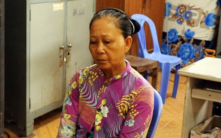  Bà Hiến tại cơ quan Công an.