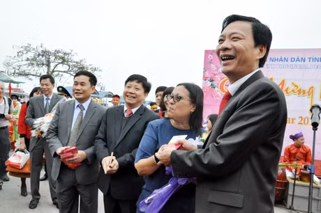 "Chúng tôi quyết tâm xây dựng Quảng Ninh trở thành nơi cần đến và đáng sống..." ảnh 3 "Chúng tôi quyết tâm xây dựng Quảng Ninh trở thành nơi cần đến và đáng sống..." ảnh 3