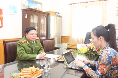Đại tá Đặng Đức Đang, Phó Giám đốc Công an tỉnh Thái Nguyên trả lời phỏng vấn của PV CSTC.