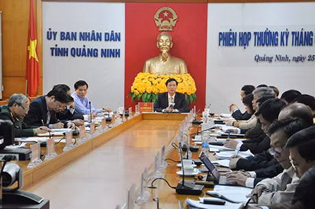 Quang cảnh cuộc họp.