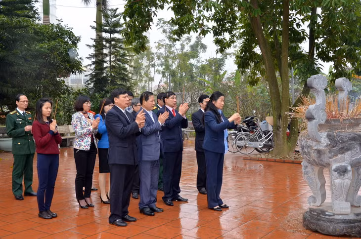 Đồng chí Đỗ Thị Hoàng, Phó Bí thư Thường trực Tỉnh ủy chúc tết tại TP Móng Cái ảnh 8 Đồng chí Đỗ Thị Hoàng, Phó Bí thư Thường trực Tỉnh ủy chúc tết tại TP Móng Cái ảnh 8