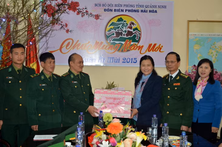 Đồng chí Đỗ Thị Hoàng, Phó Bí thư Thường trực Tỉnh ủy chúc tết tại TP Móng Cái ảnh 6 Đồng chí Đỗ Thị Hoàng, Phó Bí thư Thường trực Tỉnh ủy chúc tết tại TP Móng Cái ảnh 6