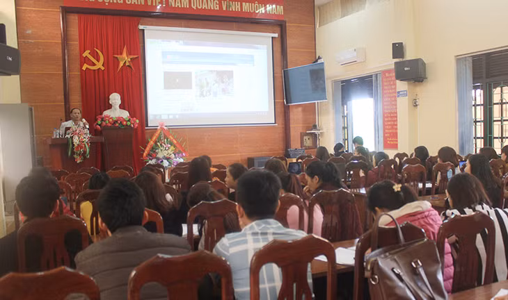 Quang cảnh buổi tập huấn.