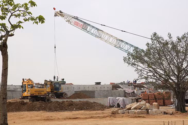 Đến nay, theo báo cáo chủ đầu tư dự án tiến độ đạt khoảng 80% khối lượng các hạng mục, sẽ hoàn thành trước ngày 25/4/2018.