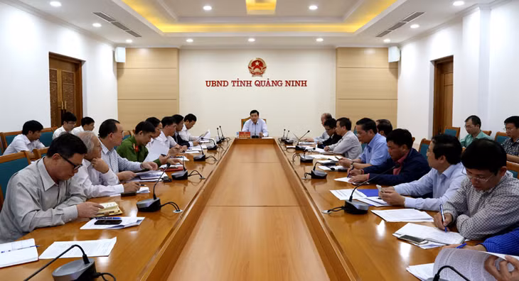 Quang cảnh buổi làm việc.