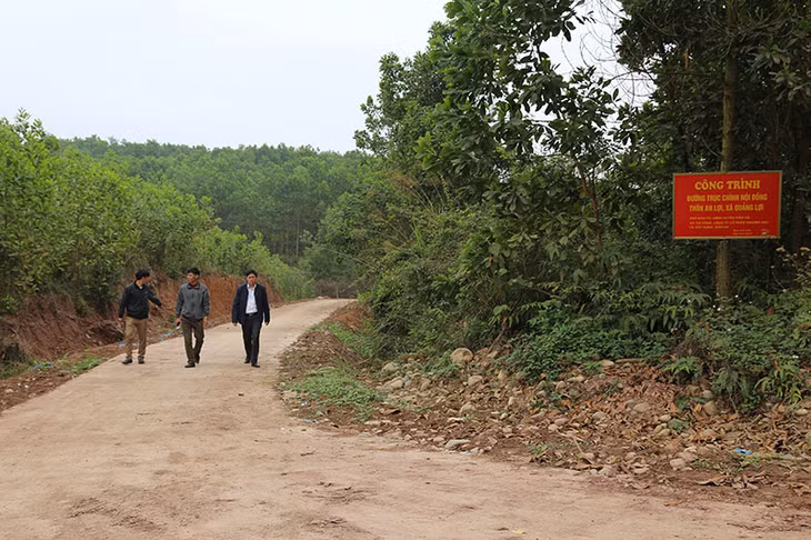 Trục đường nội đồng thôn An Lợi vừa hoàn thành đưa vào sử dụng.