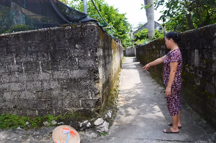 Ngõ đi chung tại thôn 10, xã Hạ Long (Vân Đồn), nơi xảy ra tranh chấp.
