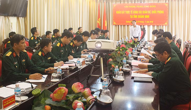 Quang cảnh buổi làm việc.