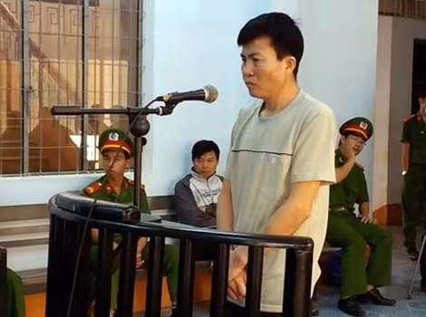 Bị cáo Trịnh Văn Tám tại phiên tòa xét xử.