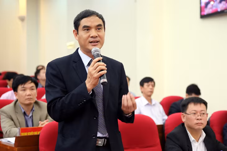 Đại diện doanh nghiệp hiến kế với tỉnh Quảng Ninh.