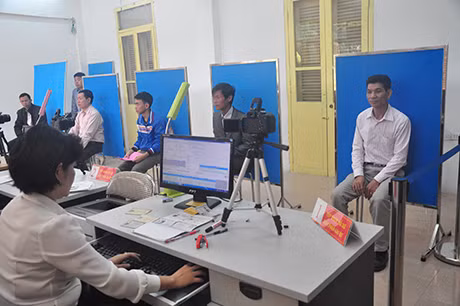 tiếp nhận hồ sơ cấp, đổi và trả giấy phép lái xe qua bưu điện