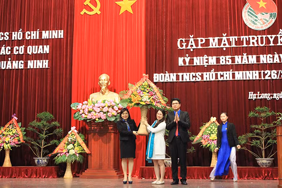 tặng hoa