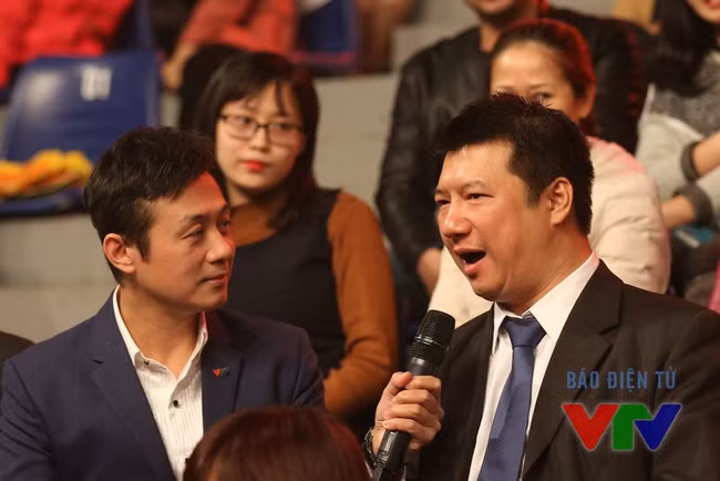 Nhà báo Quang Huy tham dự chương trình kỷ niệm 20 năm VTV3 (Ảnh: ĐLNA)