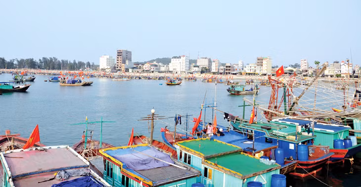 Cô Tô đang phấn đấu trở thành hòn ngọc xanh giữa biển khơi Đông Bắc của Tổ quốc.