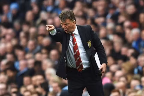  HLV Van Gaal đang chịu sức ép rất lớn