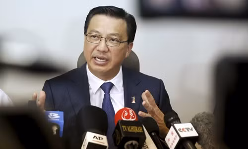 Bộ trưởng Giao thông Malaysia Liow Tiong Lai. Ảnh: Reuters.