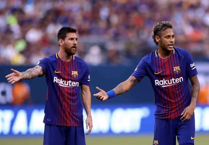 Messi và Neymar khó có thể sát cánh ở PSG.