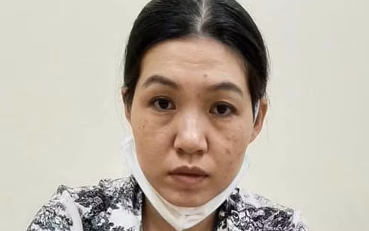 Đối tượng Hoa tại Cơ quan điều tra.