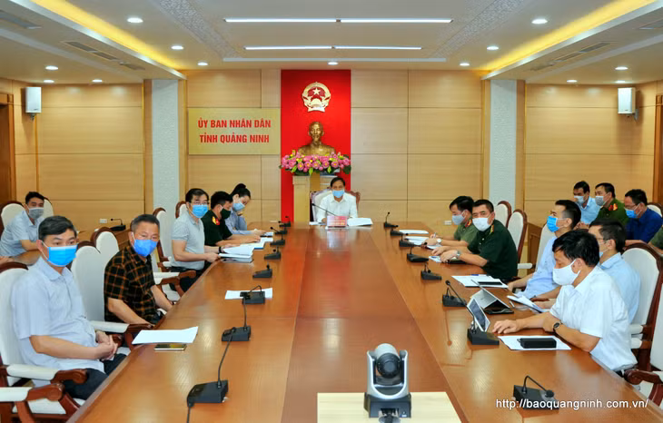 Tại điểm cầu Quảng Ninh, 