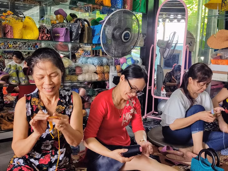 Biến đam mê thành một việc làm có ích đã mang lại cho các chị niềm vui mới