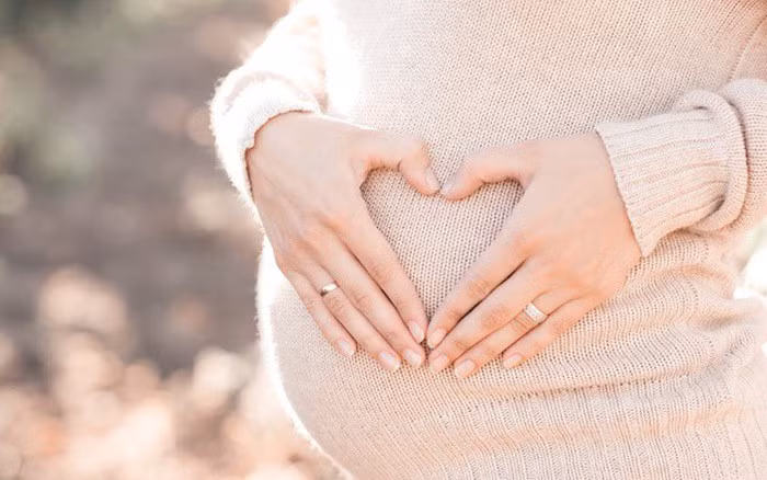 Phụ nữ mang thai cần lưu ý nhiều vấn đề đảm bảo sức khỏe mẹ và bé.