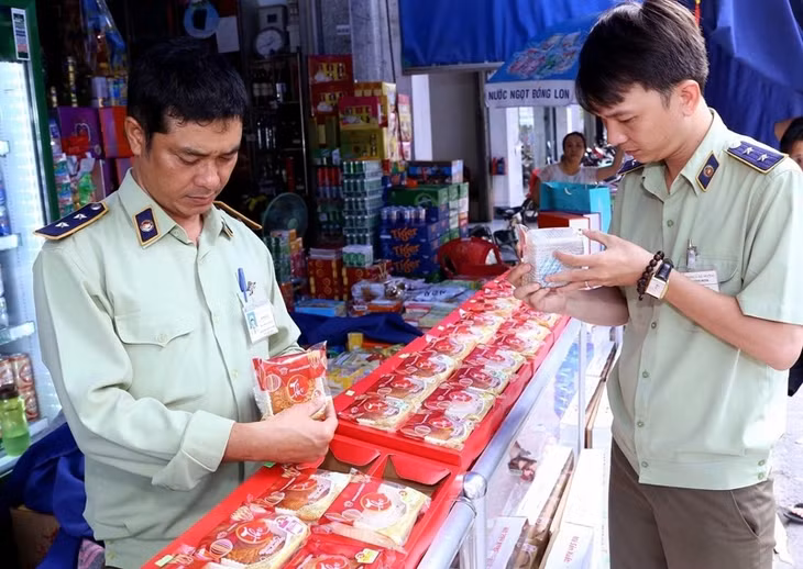 Lực lượng QLTT tăng cường kiểm tra kiểm soát thị trường trước, trong và sau Tết Trung thu 2020