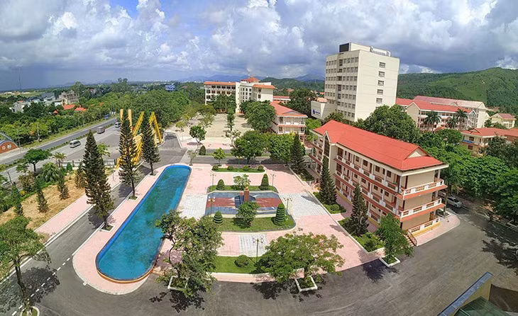 Khuôn viên cơ sở 1, Trường Đại học Hạ Long.
