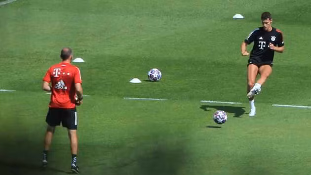  Pavard hồi phục thần tốc.